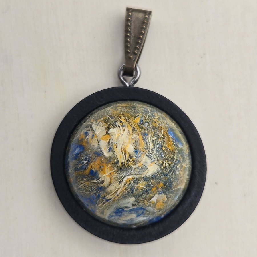 OW-1-05 pendant